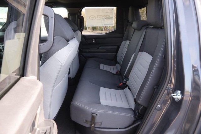 Toyota Tacoma 4WD Vehicle Image 09