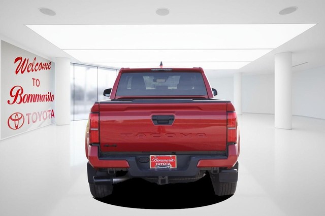 Toyota Tacoma 4WD Vehicle Image 06