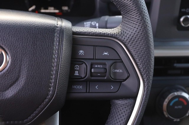 Toyota Tacoma 4WD Vehicle Image 12