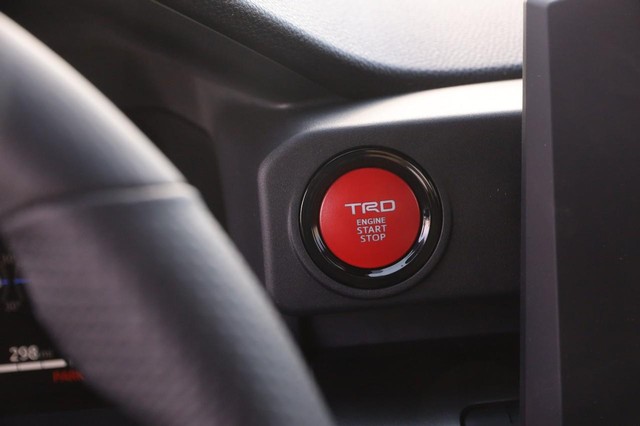 Toyota Tacoma 4WD Vehicle Image 14