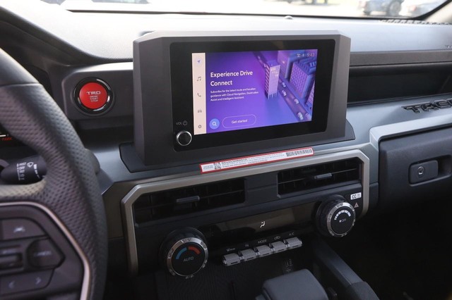 Toyota Tacoma 4WD Vehicle Image 15