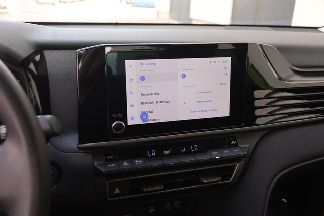 Toyota Camry Vehicle Image 15