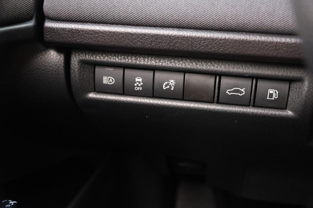 Toyota Camry Vehicle Image 20