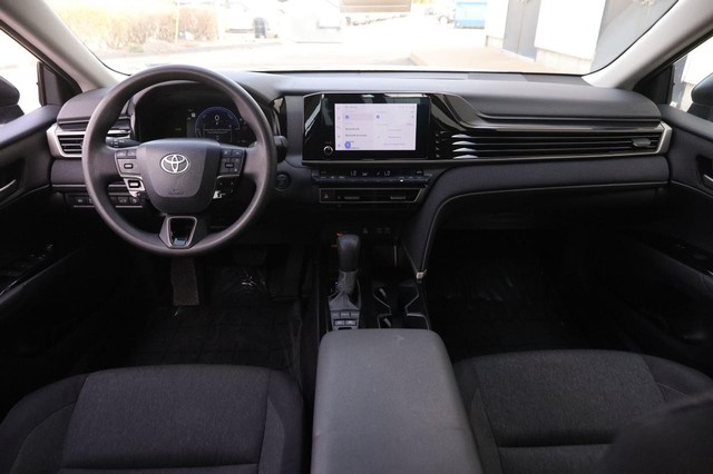 Toyota Camry Vehicle Image 21
