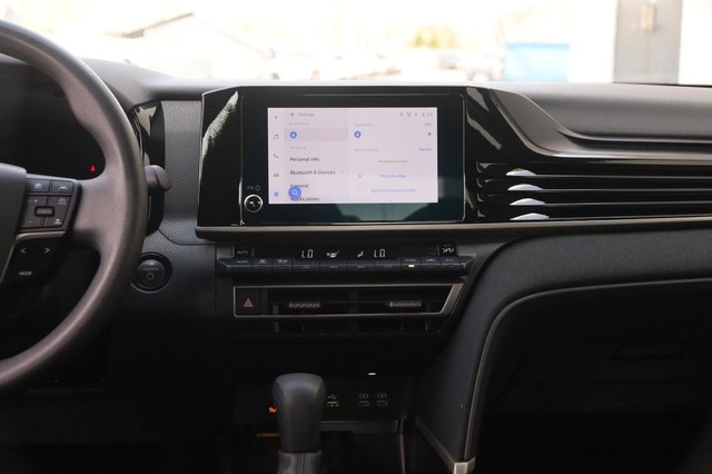 Toyota Camry Vehicle Image 24