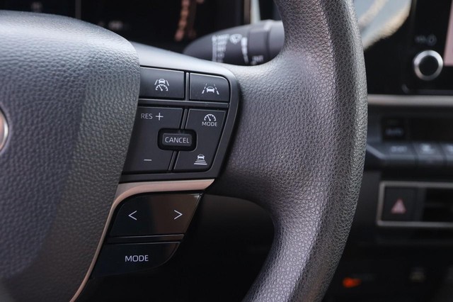 Toyota Camry Vehicle Image 12