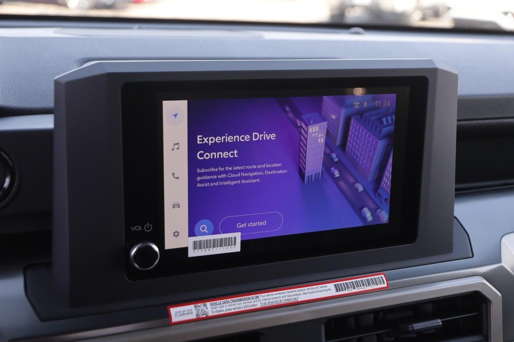 Toyota Tacoma 2WD Vehicle Full-screen Gallery Image 17