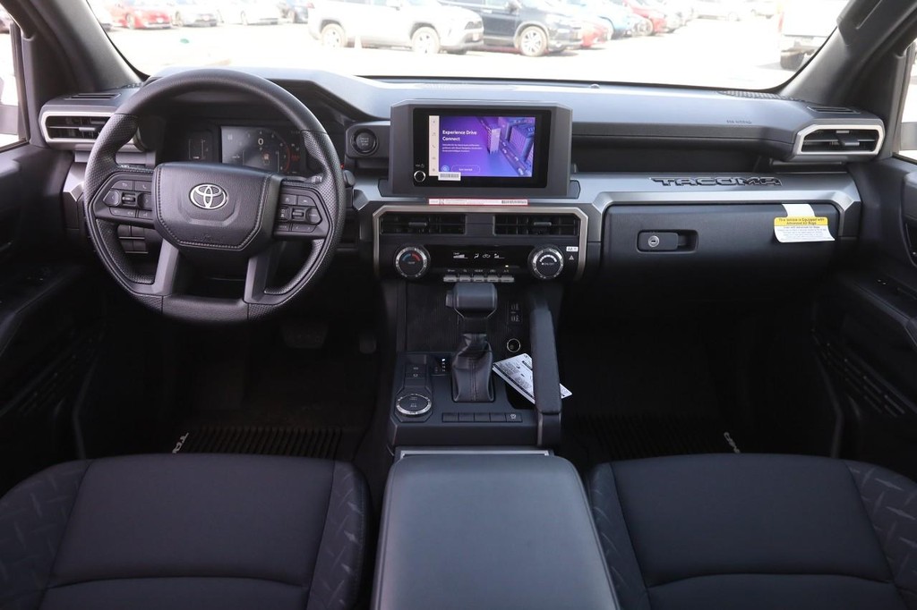 Toyota Tacoma 2WD Vehicle Full-screen Gallery Image 21