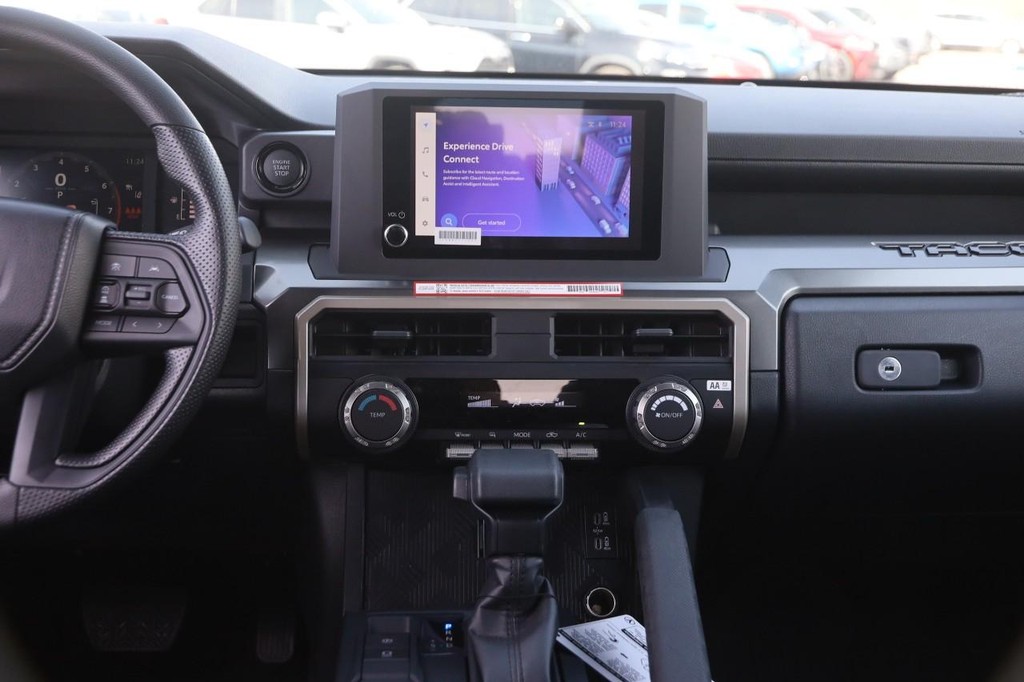 Toyota Tacoma 2WD Vehicle Full-screen Gallery Image 24