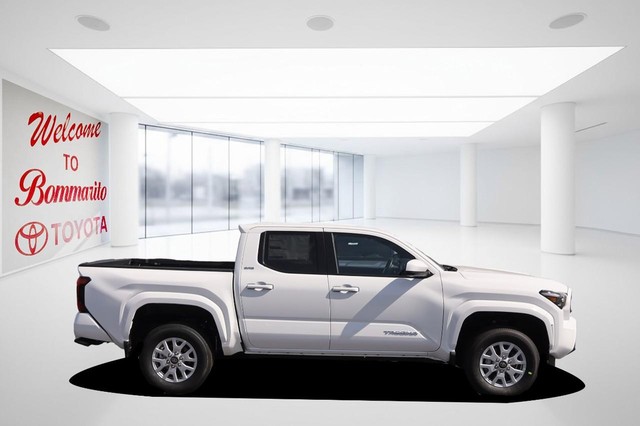 Toyota Tacoma 2WD Vehicle Image 05