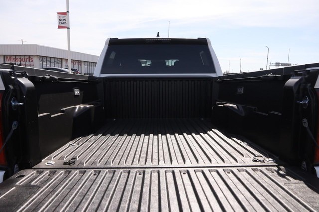 Toyota Tacoma 2WD Vehicle Image 07