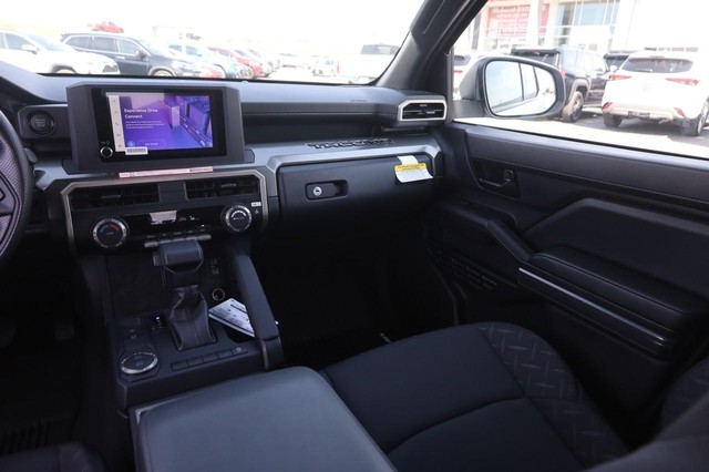 Toyota Tacoma 2WD Vehicle Image 25