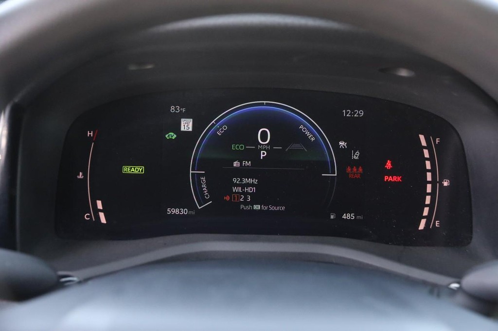 Toyota Camry Vehicle Full-screen Gallery Image 13