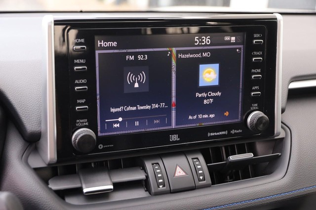 Toyota RAV4 Vehicle Image 18