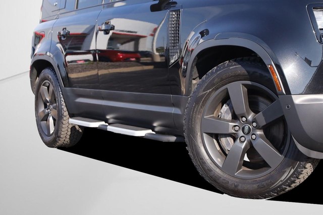 Land Rover Defender Vehicle Image 03