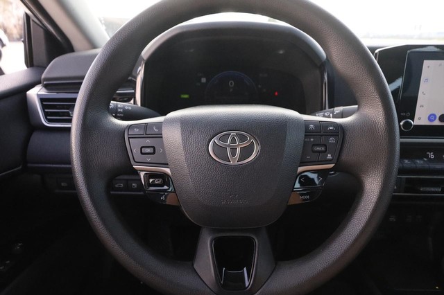 Toyota Camry Vehicle Image 10
