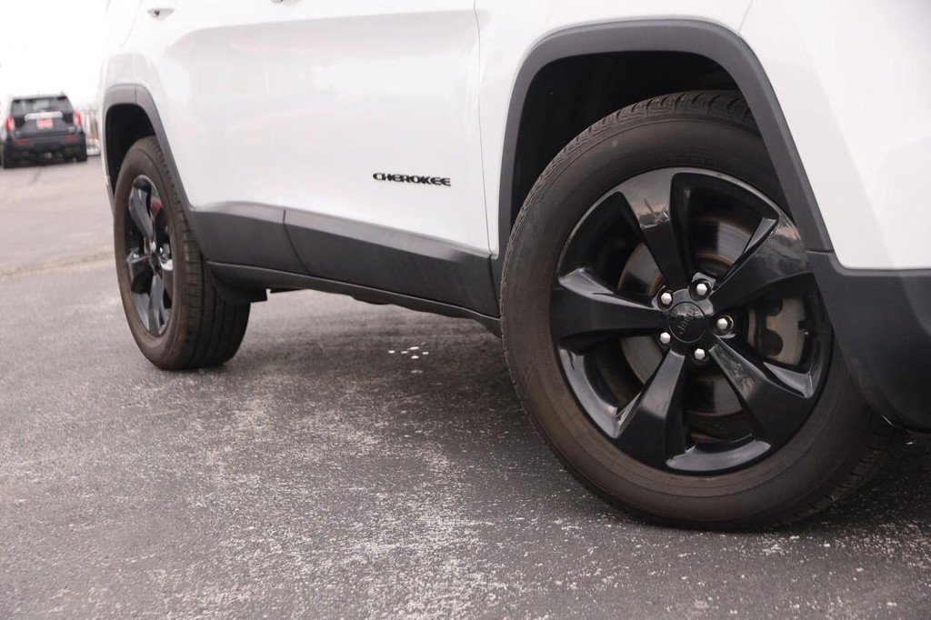 Jeep Cherokee Vehicle Full-screen Gallery Image 3