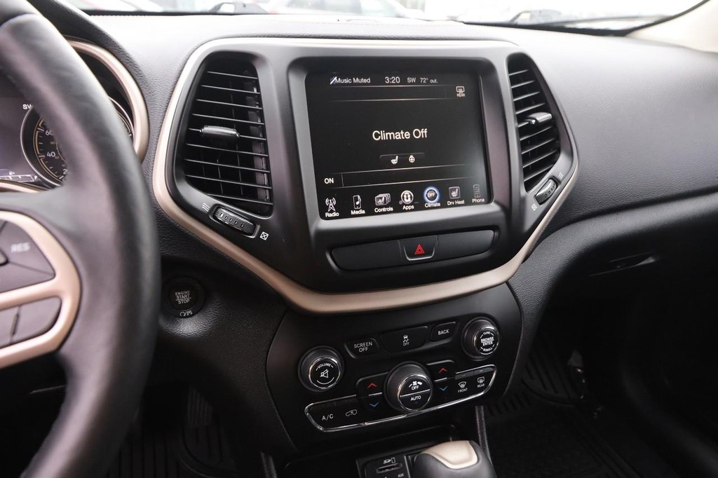 Jeep Cherokee Vehicle Full-screen Gallery Image 15