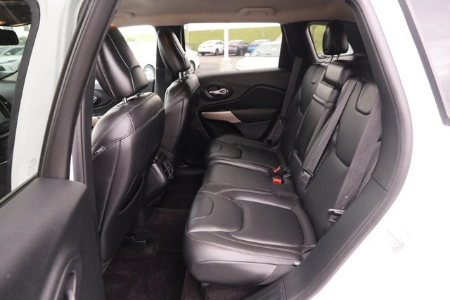 Jeep Cherokee Vehicle Image 09