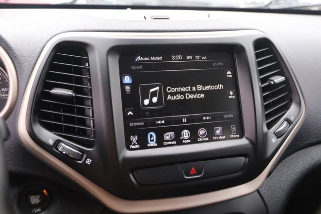 Jeep Cherokee Vehicle Image 16