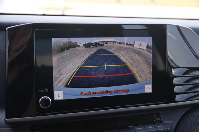 Toyota Camry Vehicle Image 17