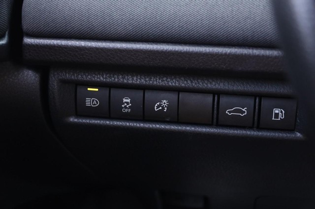 Toyota Camry Vehicle Image 20