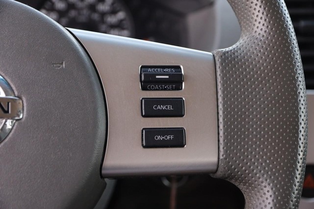 Nissan Frontier Vehicle Image 12