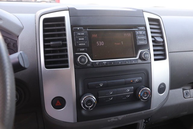 Nissan Frontier Vehicle Image 14