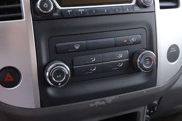 Nissan Frontier Vehicle Image 16