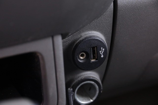 Nissan Frontier Vehicle Image 19