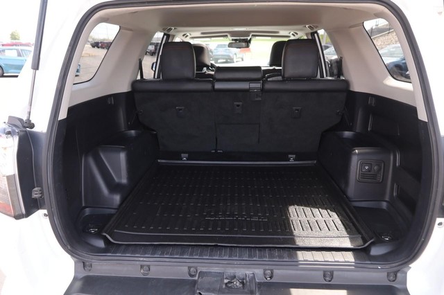 Toyota 4Runner Vehicle Image 07