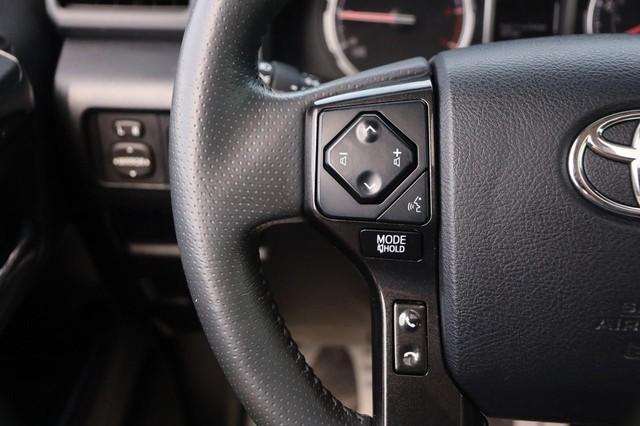 Toyota 4Runner Vehicle Image 12