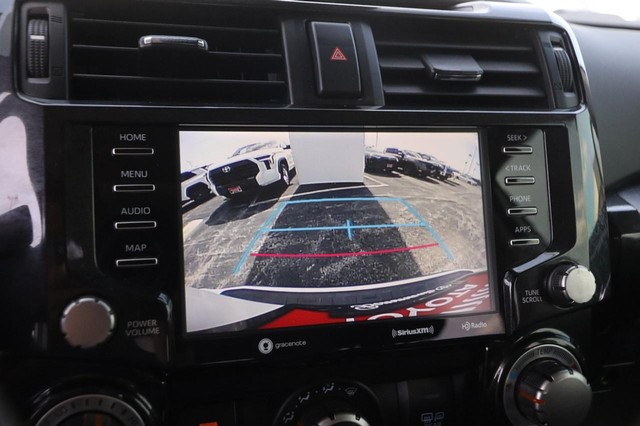 Toyota 4Runner Vehicle Image 18