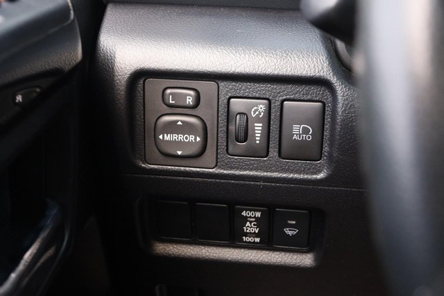 Toyota 4Runner Vehicle Image 23