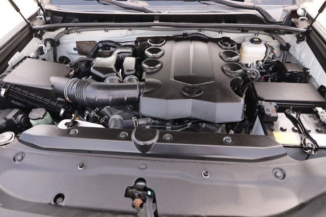 Toyota 4Runner Vehicle Image 30