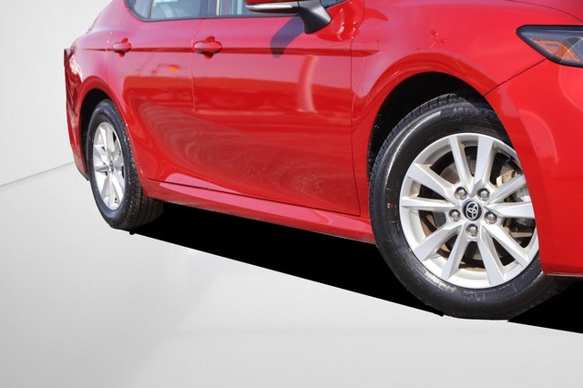 Toyota Camry Vehicle Image 03