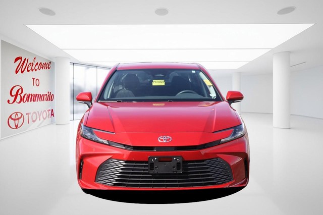 Toyota Camry Vehicle Image 04