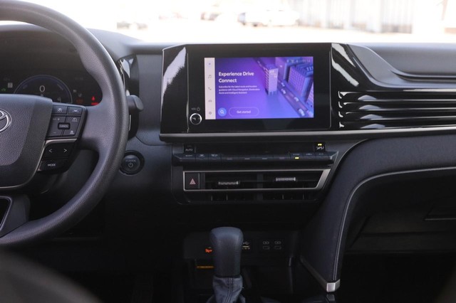 Toyota Camry Vehicle Image 23