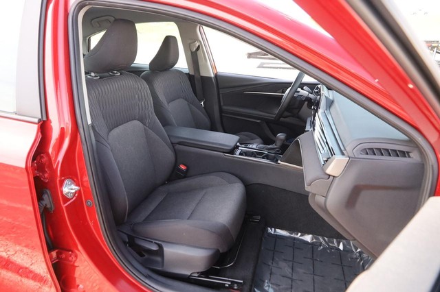 Toyota Camry Vehicle Image 25