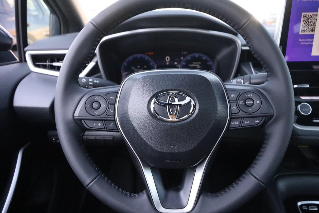 Toyota Corolla Vehicle Full-screen Gallery Image 11