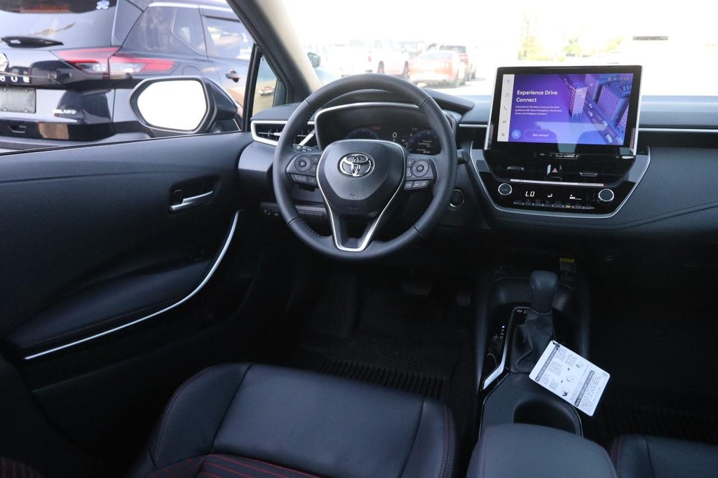 Toyota Corolla Vehicle Full-screen Gallery Image 22