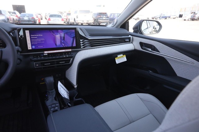 Toyota Camry Vehicle Image 26