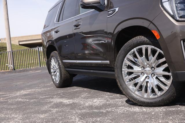 GMC Yukon Vehicle Image 03