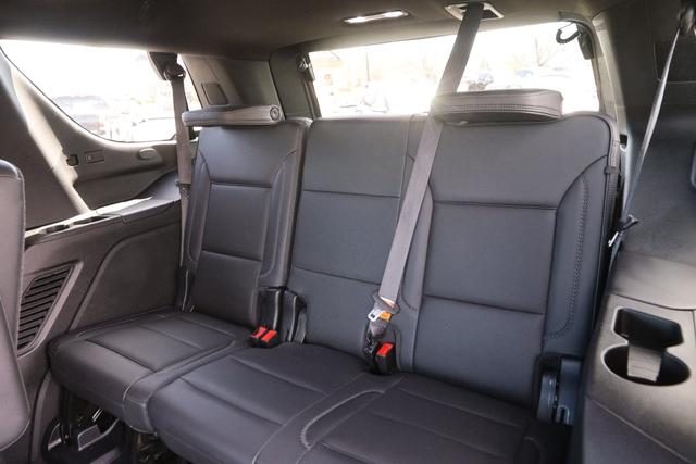 GMC Yukon Vehicle Image 14