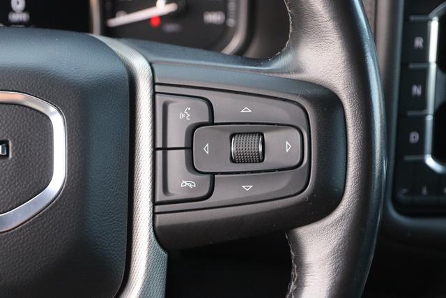 GMC Yukon Vehicle Image 17