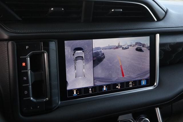 GMC Yukon Vehicle Image 21