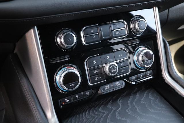 GMC Yukon Vehicle Image 22