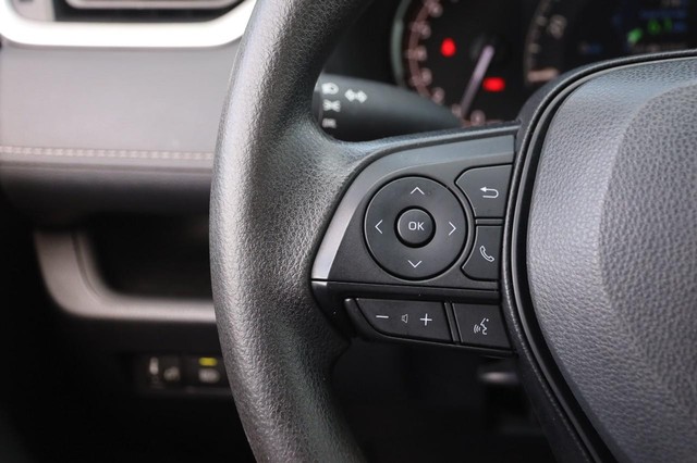 Toyota RAV4 Vehicle Image 11