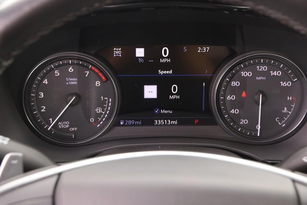 Cadillac XT5 Vehicle Full-screen Gallery Image 15