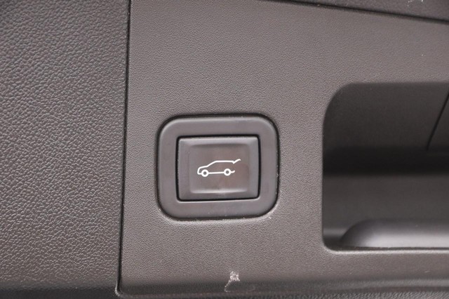 Cadillac XT5 Vehicle Image 08